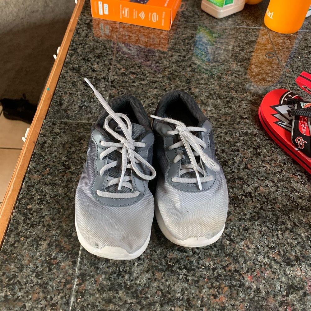 Nike black and gray ombre (boys)